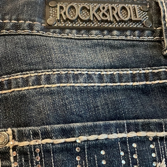 Rock&Roll mid rise jeans with decorated pockets - Picture 3 of 8